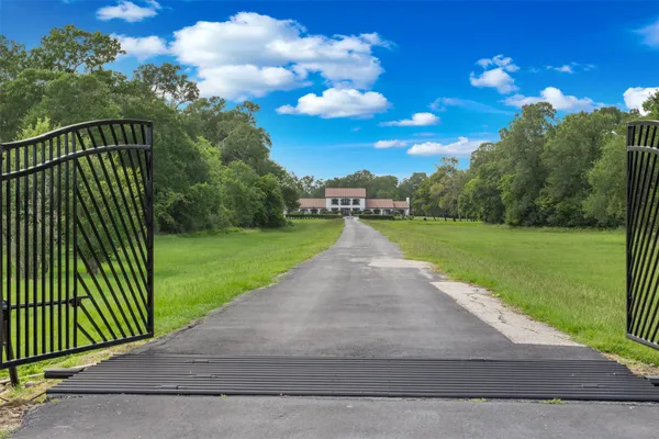 $4,300,000 | 19216 Fm 442 Road, Needville, TX 77461