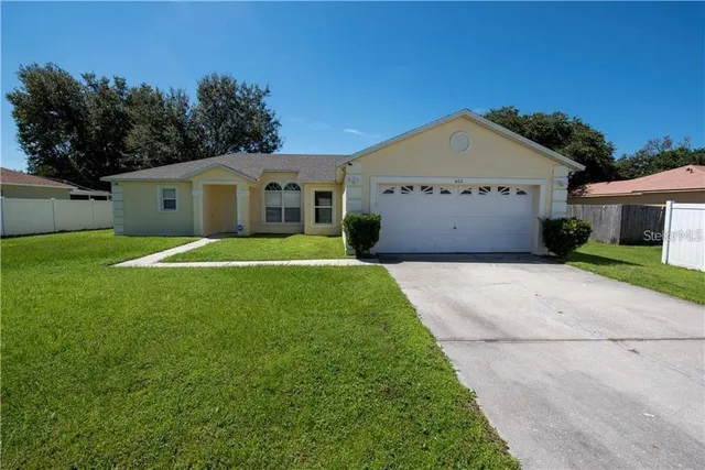 $1,900 | 662 Sterling Drive, Kissimmee, FL 34758