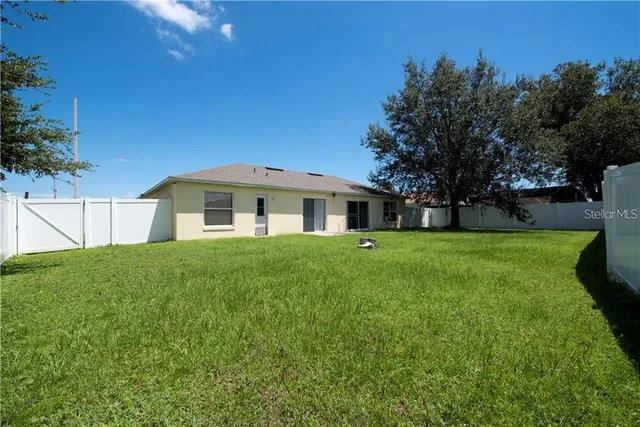 $1,900 | 662 Sterling Drive, Kissimmee, FL 34758