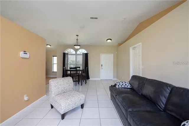 $1,900 | 662 Sterling Drive, Kissimmee, FL 34758