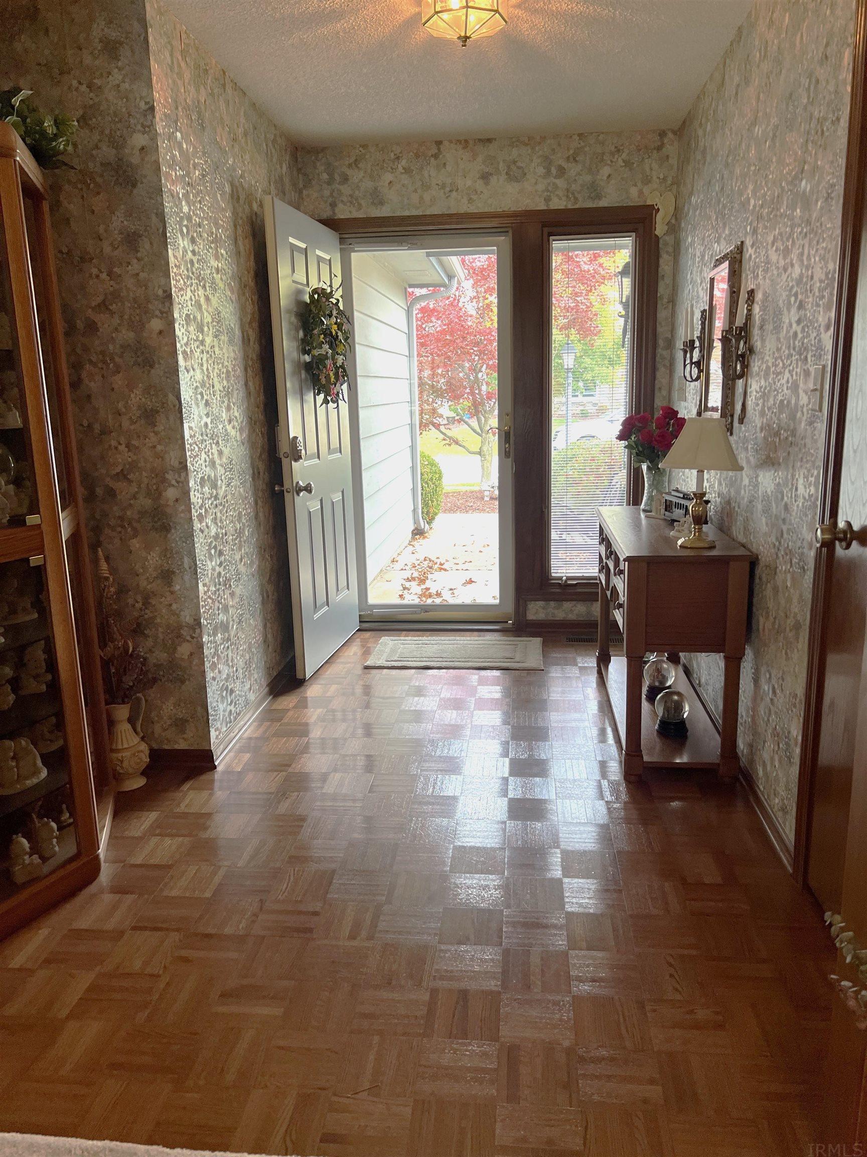 4621 Crystal Ridge Cove Fort Wayne, IN 46835 - Photo 7 of 35 Gallery Image 7