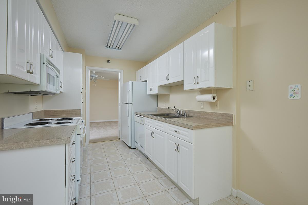 14809 Pennfield Circle, Unit 305 Silver Spring, MD 20906 - Photo 5 of 23