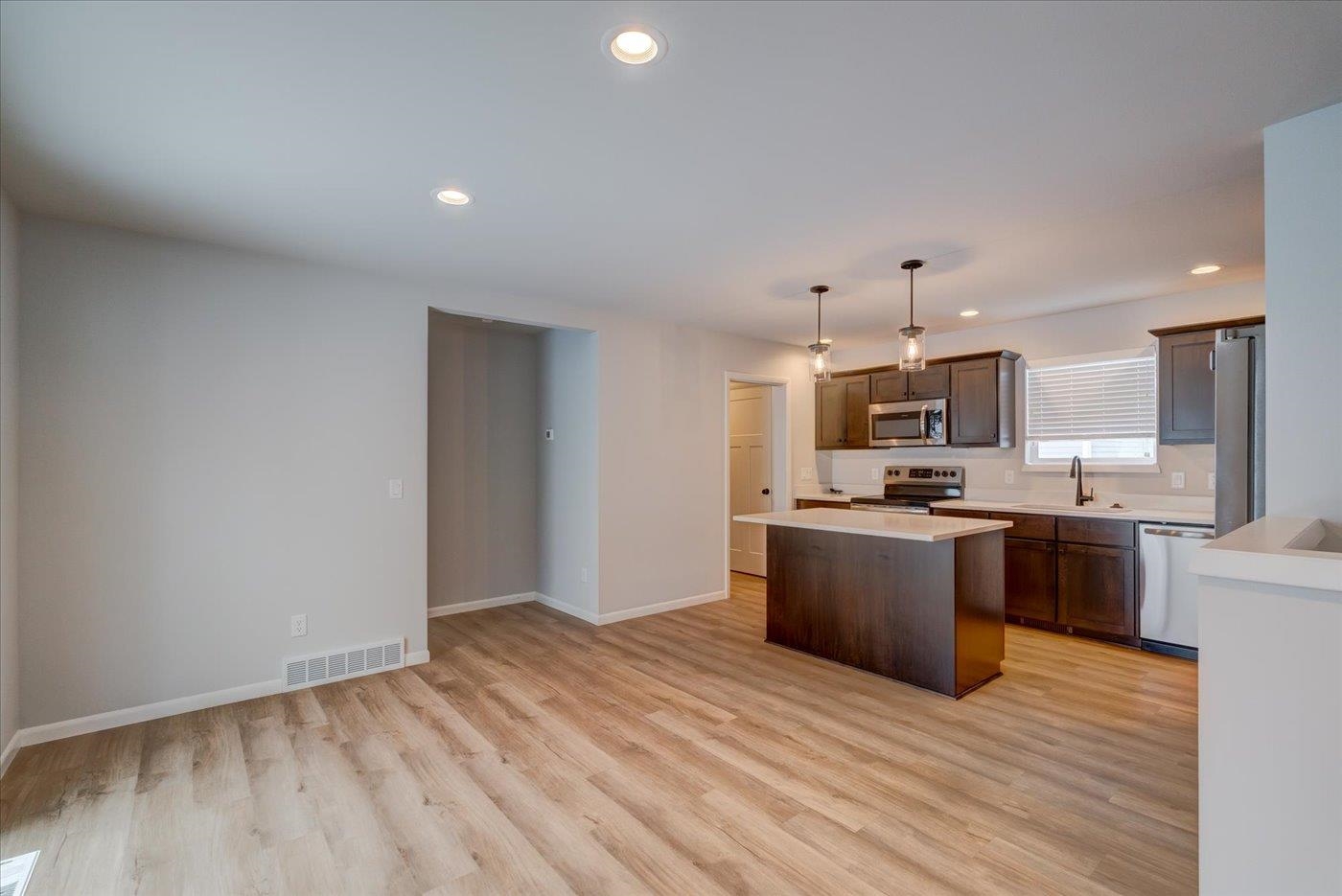 1239 Early Twilight Way Verona, WI 53593 - Photo 16 of 64