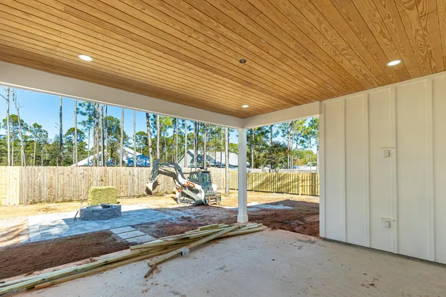 $699,000 | 61 Grizzly Street, Freeport, FL 32439