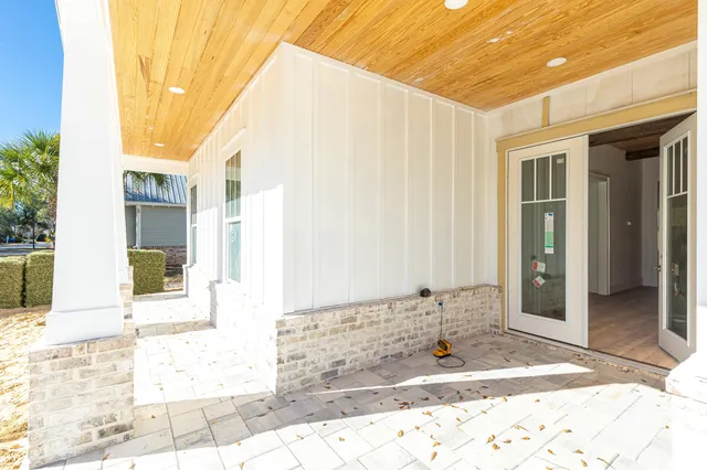 $699,000 | 61 Grizzly Street, Freeport, FL 32439