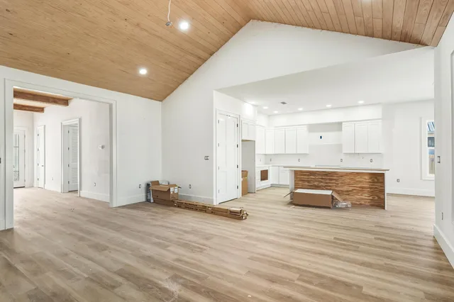 $699,000 | 61 Grizzly Street, Freeport, FL 32439