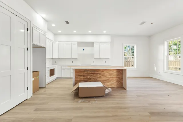 $699,000 | 61 Grizzly Street, Freeport, FL 32439