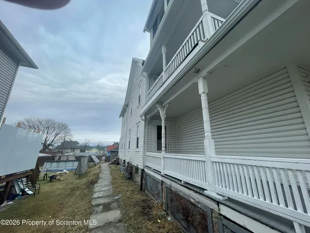 $1,400 | 949 North Irving Avenue, Unit 3, Scranton, PA 18510