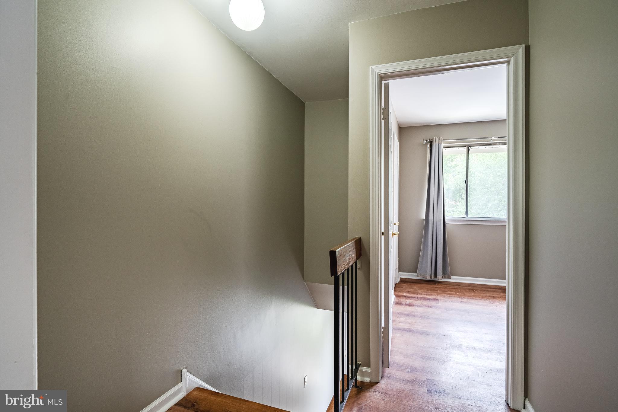 314 Headhouse Court, Unit 314 Chesterbrook, PA 19087 - Photo 19 of 28 Upstairs hallway