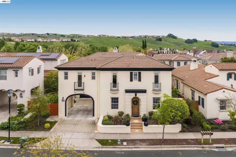 $2,495,000 | 456 Vanessa Way, Danville, CA 94506