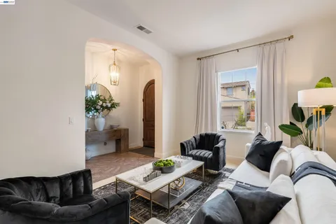 $2,495,000 | 456 Vanessa Way, Danville, CA 94506