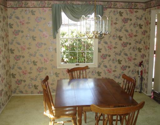 16 Fawn Ridge Drive McKees Rocks, PA 15136 - Photo 7 of 18 Dining Room.