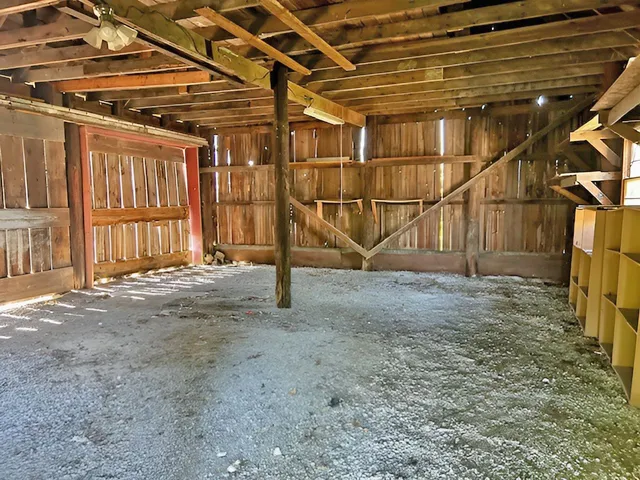 $47,500 | 302 North East Street, Ellsworth, IL 61737