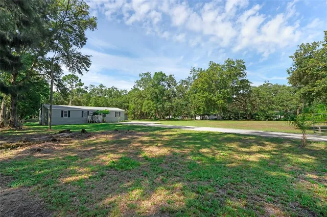a view of a outdoor space