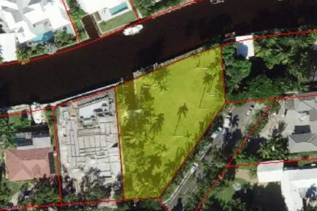 $9,450,000 | 930 18th Avenue South, Naples, FL 34102