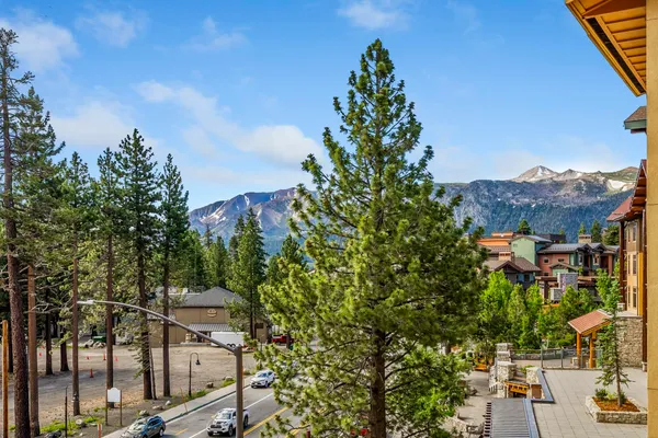 $1,049,000 | 6201 Minaret Road, Unit 2311, Mammoth Lakes, CA 93546