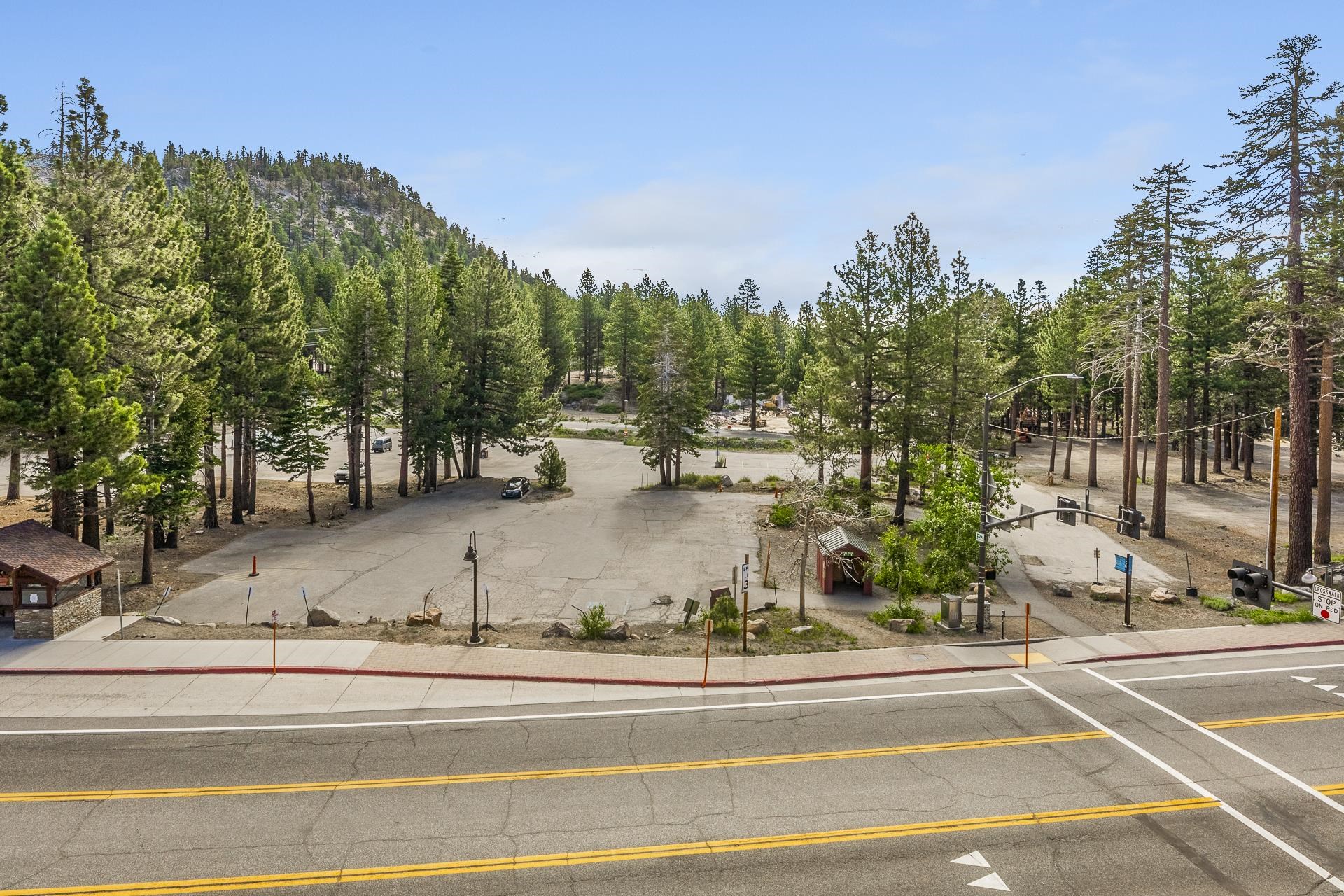 6201 Minaret Road, Unit 2311 Mammoth Lakes, CA 93546 - Photo 29 of 40 a view of a city view