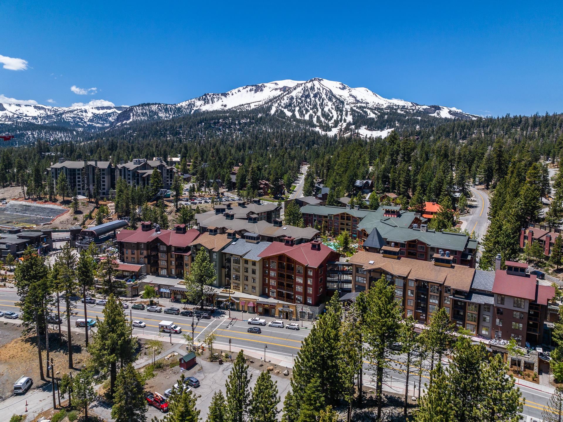 6201 Minaret Road, Unit 2311 Mammoth Lakes, CA 93546 - Photo 31 of 40 a view of a city with lots of trees