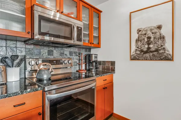 $1,049,000 | 6201 Minaret Road, Unit 2311, Mammoth Lakes, CA 93546