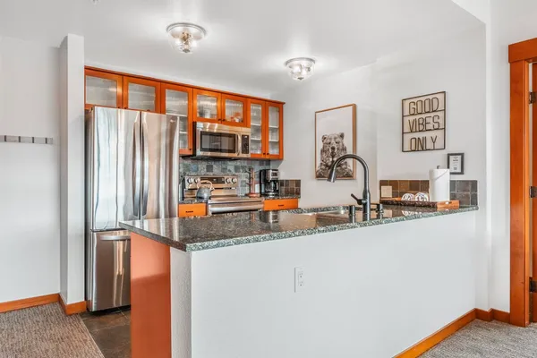 $1,049,000 | 6201 Minaret Road, Unit 2311, Mammoth Lakes, CA 93546