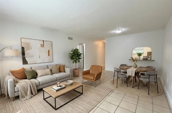 $1,850 | 17255 Southwest 95th Avenue, Unit 114, Palmetto Bay, FL 33157