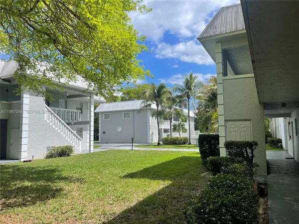 a close view of door lock