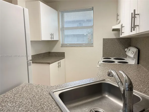 a close view of sink and tap