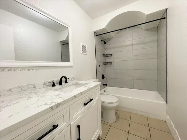 $1,850 | 17255 Southwest 95th Avenue, Unit 114, Palmetto Bay, FL 33157