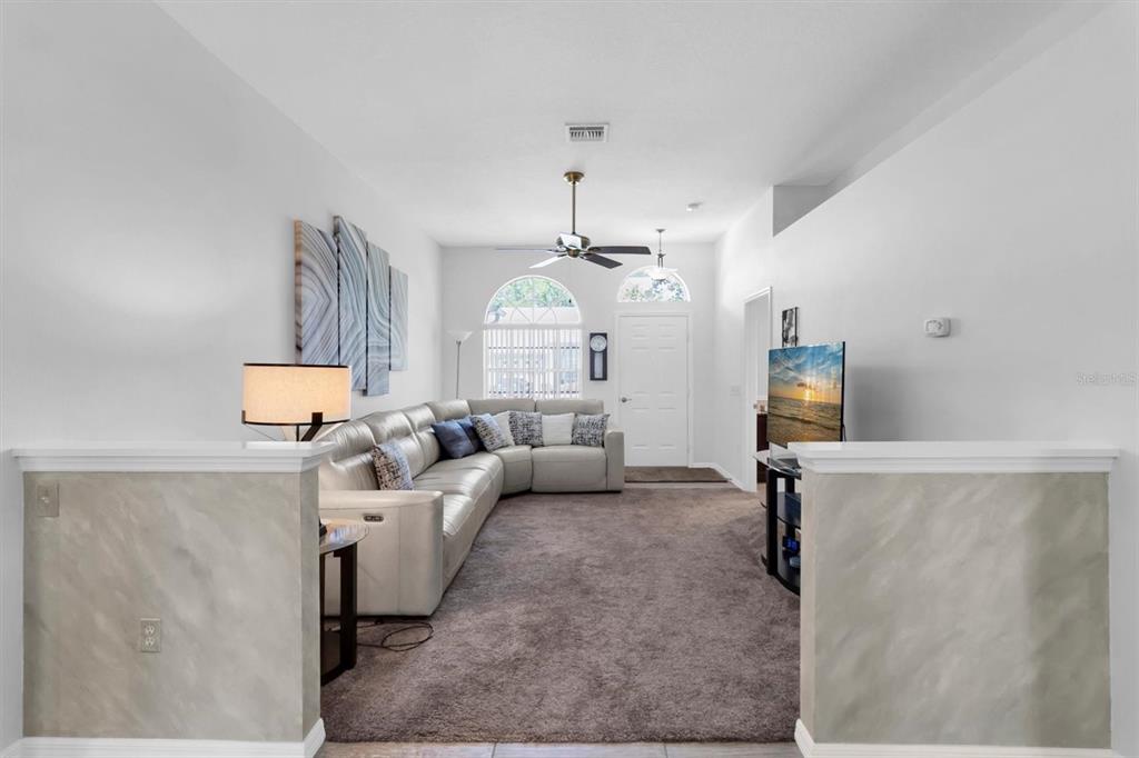 9242 Santa Monica Way New Port Richey, FL 34655 - Photo 5 of 32