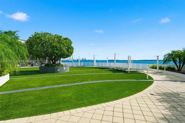 $3,190 | 200 Southeast 15th Road, Unit 11H, Miami, FL 33129