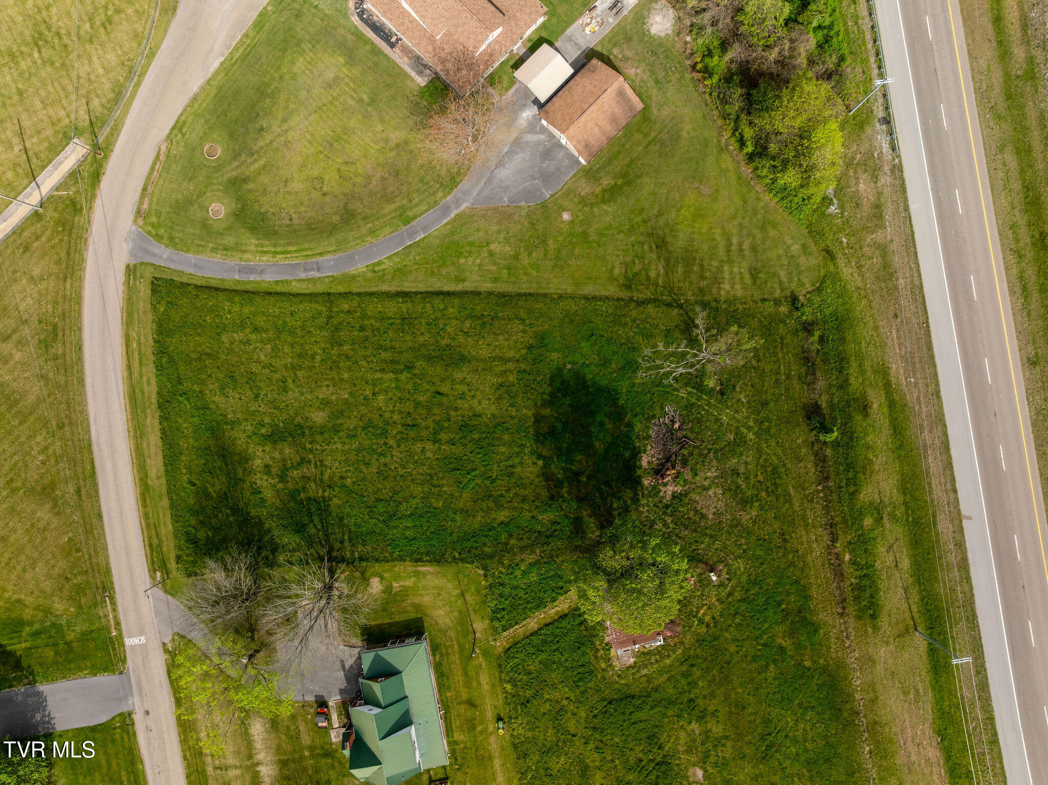 176 Keenburg Road Elizabethton, TN 37643 - Photo 15 of 22 DJI_0733