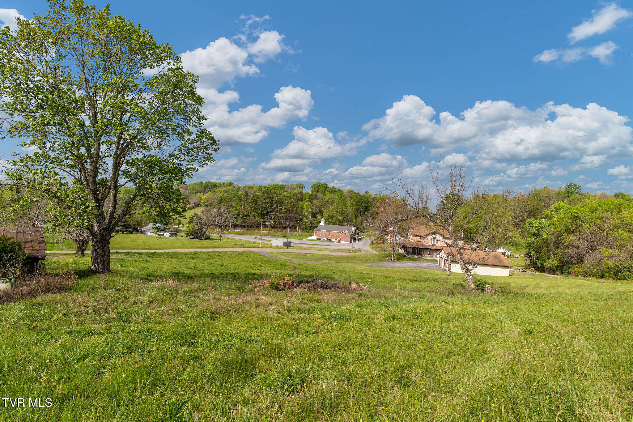 176 Keenburg Road Elizabethton, TN 37643 - Photo 19 of 22 DSC03907
