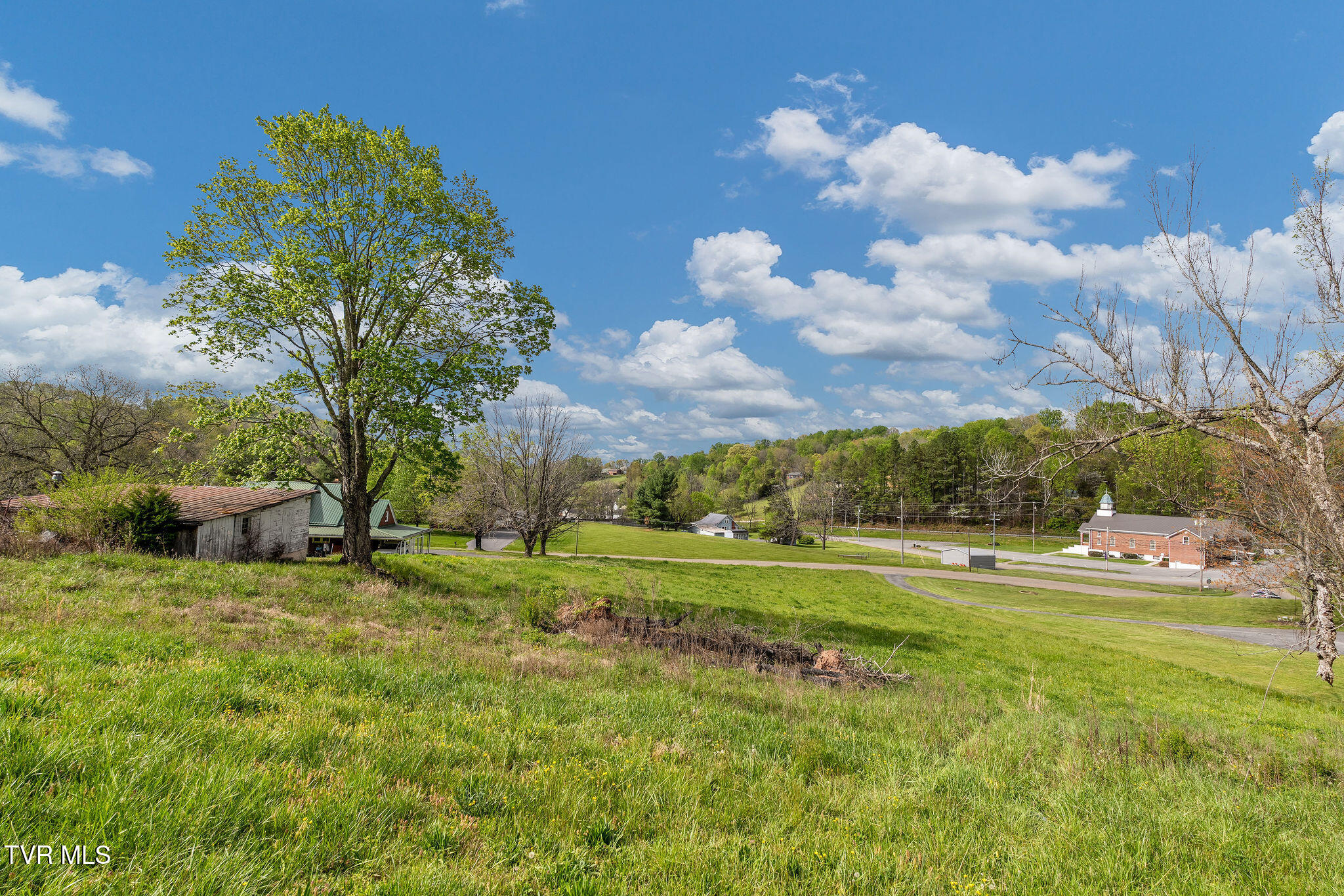 176 Keenburg Road Elizabethton, TN 37643 - Photo 20 of 22 DSC03908