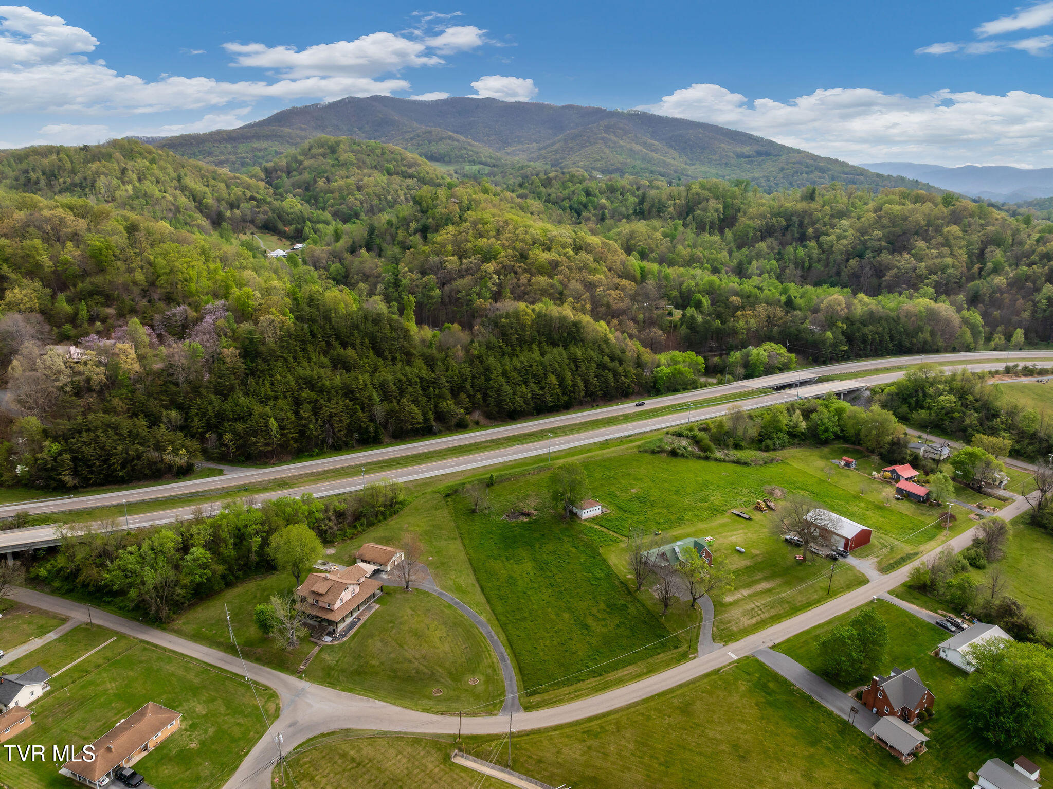 176 Keenburg Road Elizabethton, TN 37643 - Photo 5 of 22 DJI_0678