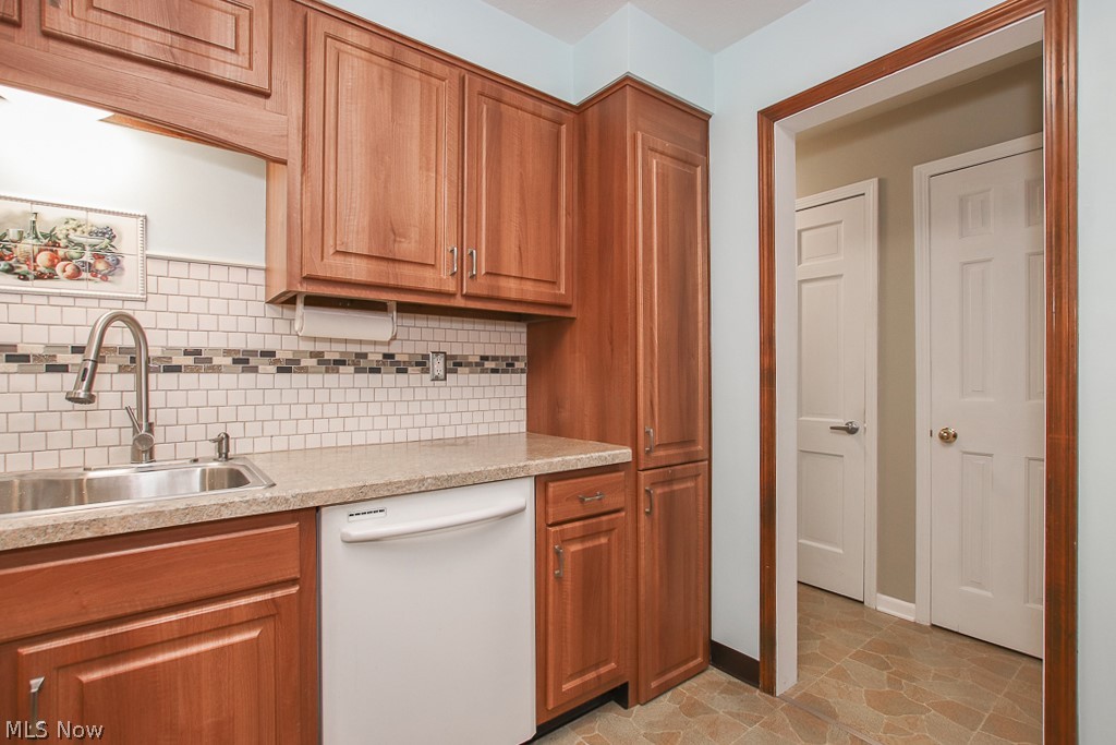 17200 Fowles Road Cleveland, OH 44130 - Photo 11 of 34 Gallery Image 11
