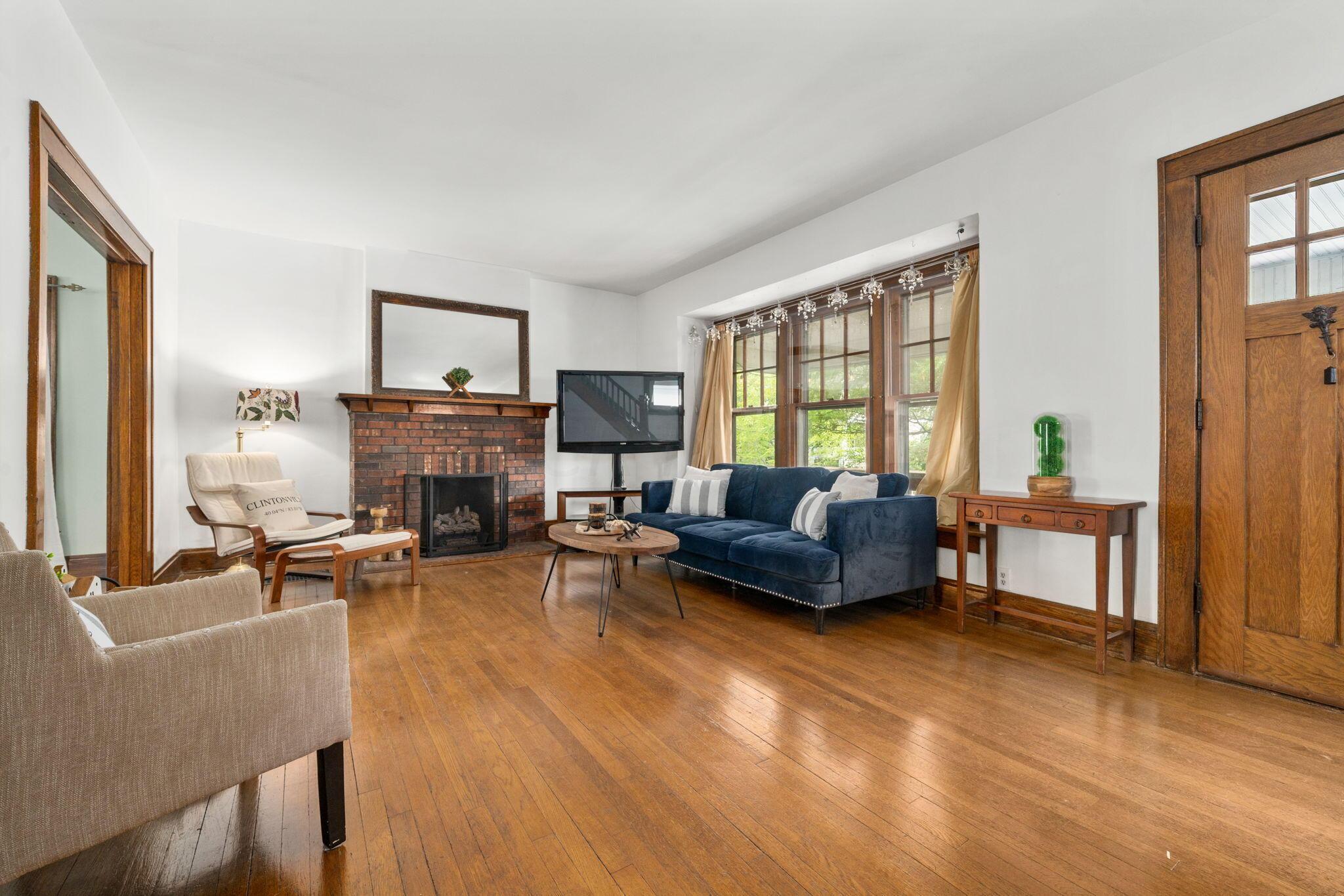 186 Tibet Road Columbus, OH 43202 - Photo 11 of 56 12-web-or-mls-DSC07155
