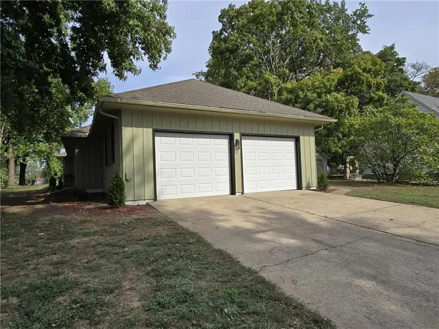 $287,500 | 514 South Main Street, Clinton, MO 64735