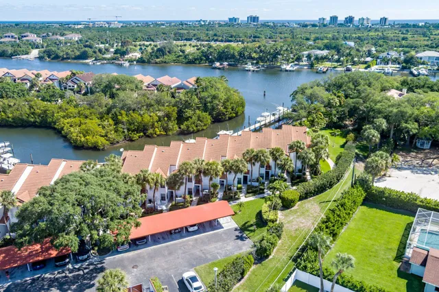 $1,100,000 | 2280 Treasure Isle Drive, Unit A84, Palm Beach Gardens, FL 33410