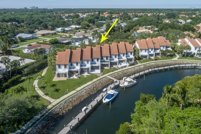 $1,100,000 | 2280 Treasure Isle Drive, Unit A84, Palm Beach Gardens, FL 33410