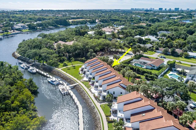 $1,100,000 | 2280 Treasure Isle Drive, Unit A84, Palm Beach Gardens, FL 33410