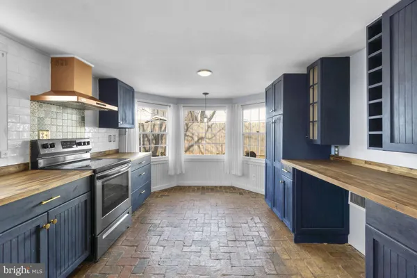 $375,000 | 308 North Clear Ridge Road, Union Bridge, MD 21791