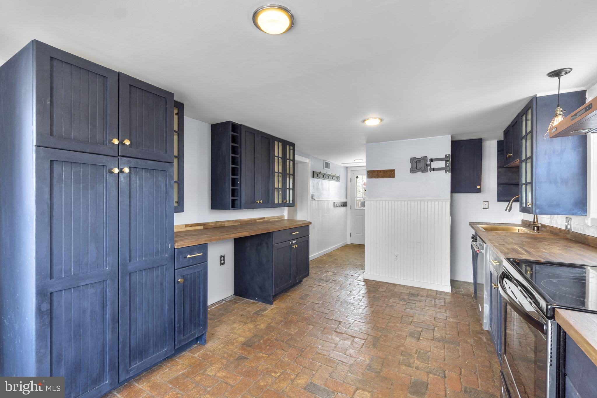 308 North Clear Ridge Road Union Bridge, MD 21791 - Photo 19 of 44