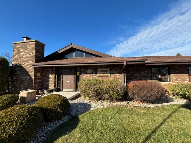$235,000 | W176N9746 Riversbend Circle East, Unit E, Germantown, WI 53022