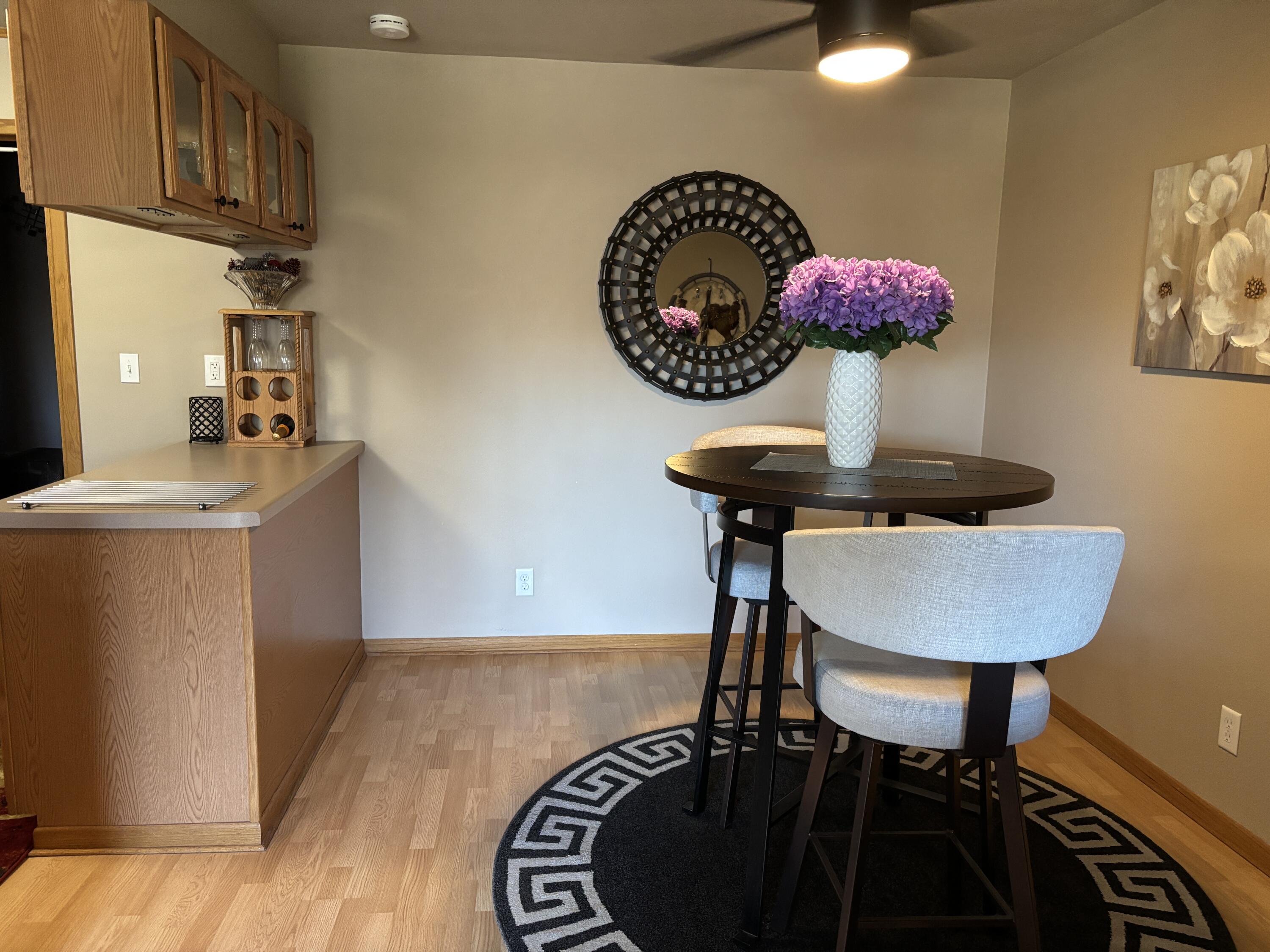 W176N9746 Riversbend Circle East, Unit E Germantown, WI 53022 - Photo 10 of 21 IMG_9908