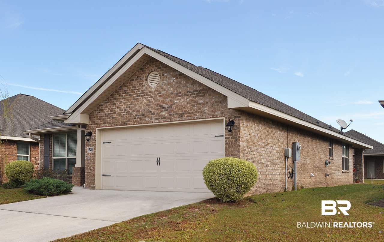 1740 Toulouse Lane Foley, AL 36535 - Photo 2 of 24 Side Front