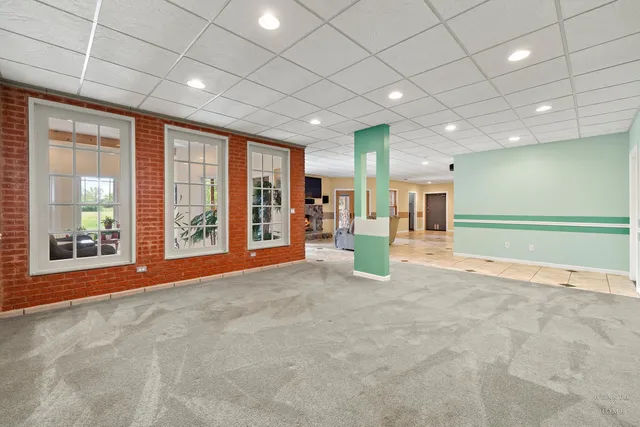 $1,200,000 | 15309 Kishwaukee Valley Road, Woodstock, IL 60098