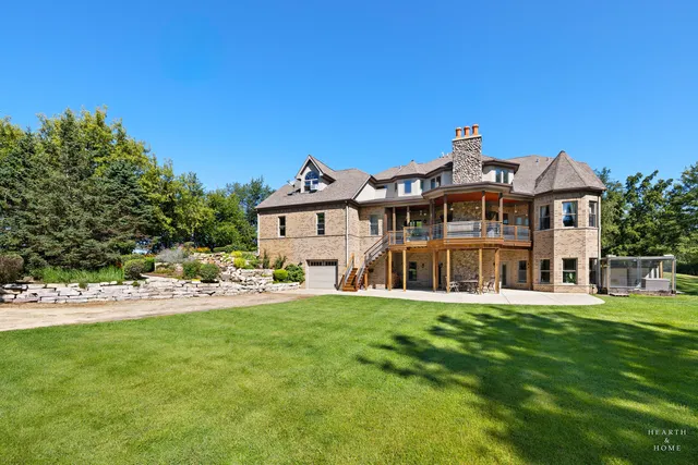 $1,200,000 | 15309 Kishwaukee Valley Road, Woodstock, IL 60098