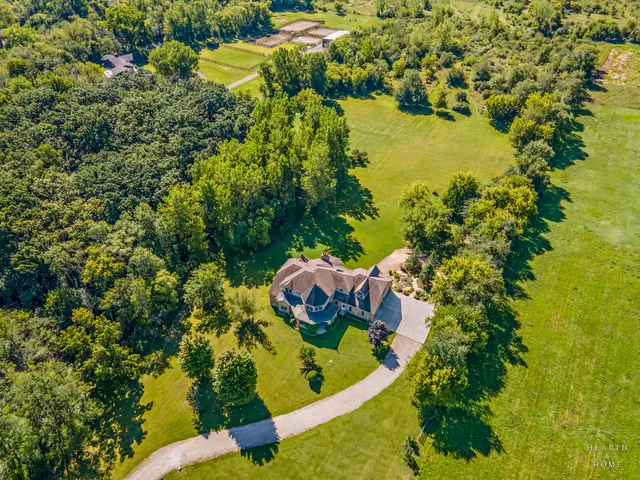 $1,200,000 | 15309 Kishwaukee Valley Road, Woodstock, IL 60098