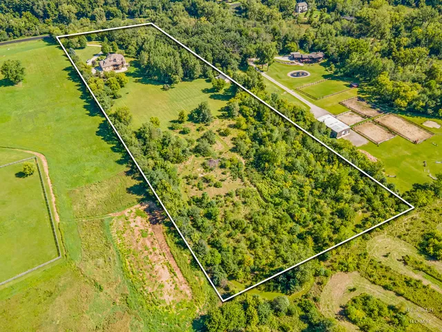$1,200,000 | 15309 Kishwaukee Valley Road, Woodstock, IL 60098