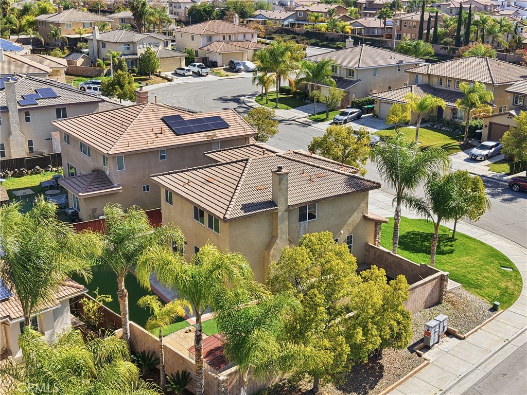 3609 Pyramid Trail Perris, CA 92570 - Photo 35 of 40 an aerial view of a house with a garden